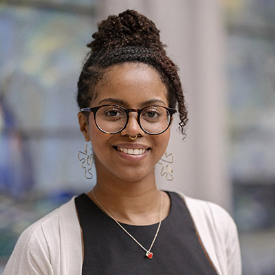 Portrait of 2025 Gilda Award recipient Amara Murphy